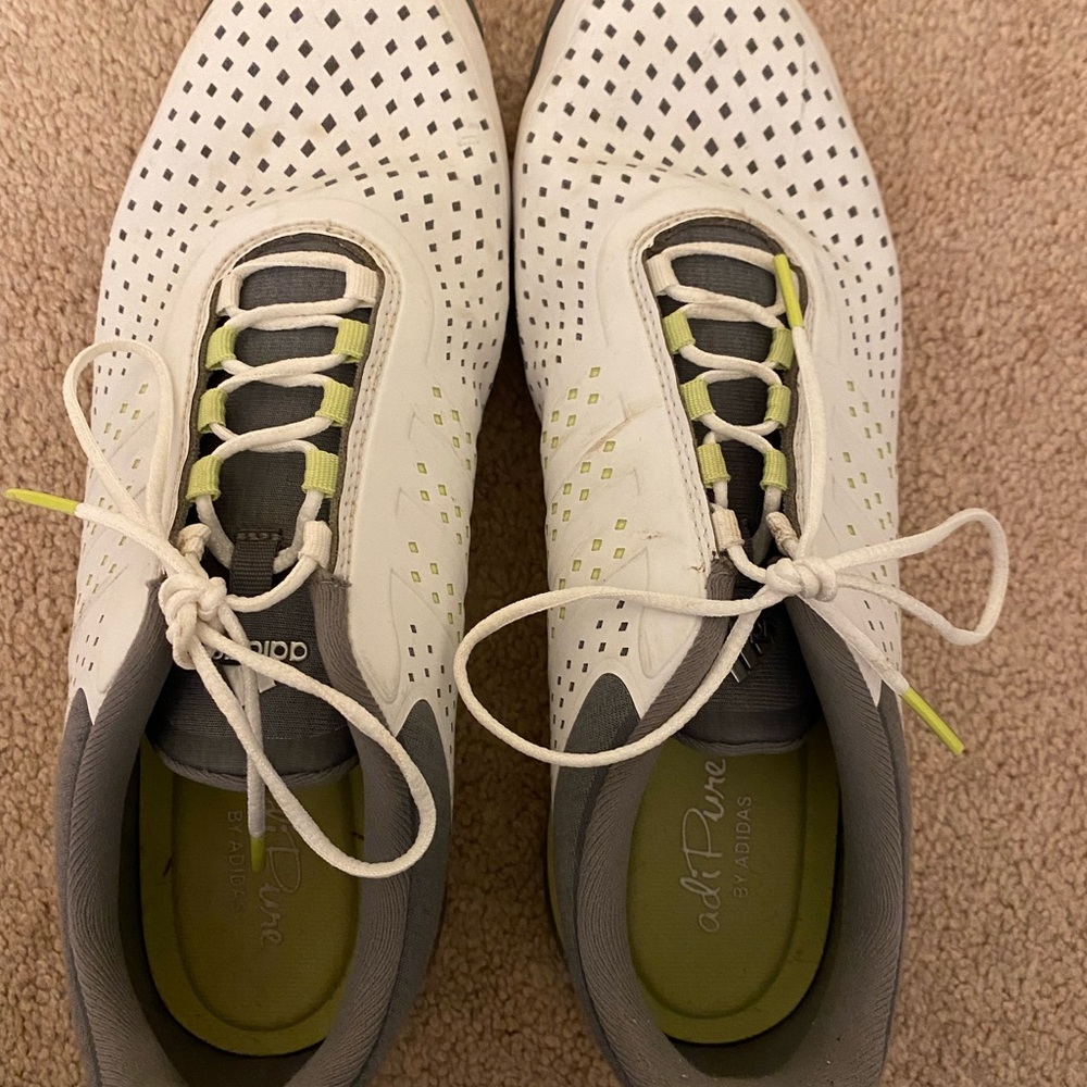 Adidas women’s white golf shoes size 9 LNWOT